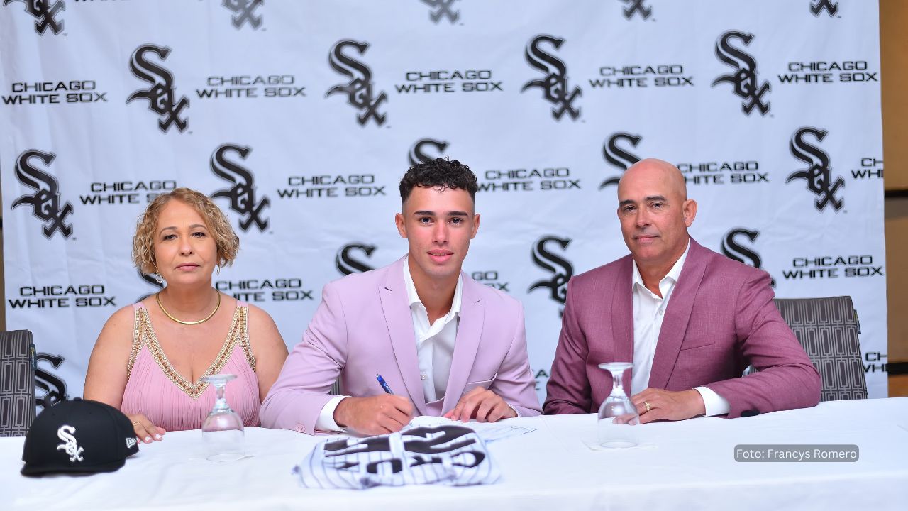 Chicago White Sox firma 16 prospectos internacionales, cubano recibe 2 millones Cubano Alejandro Cruz firma con Chicago por 2 millones
