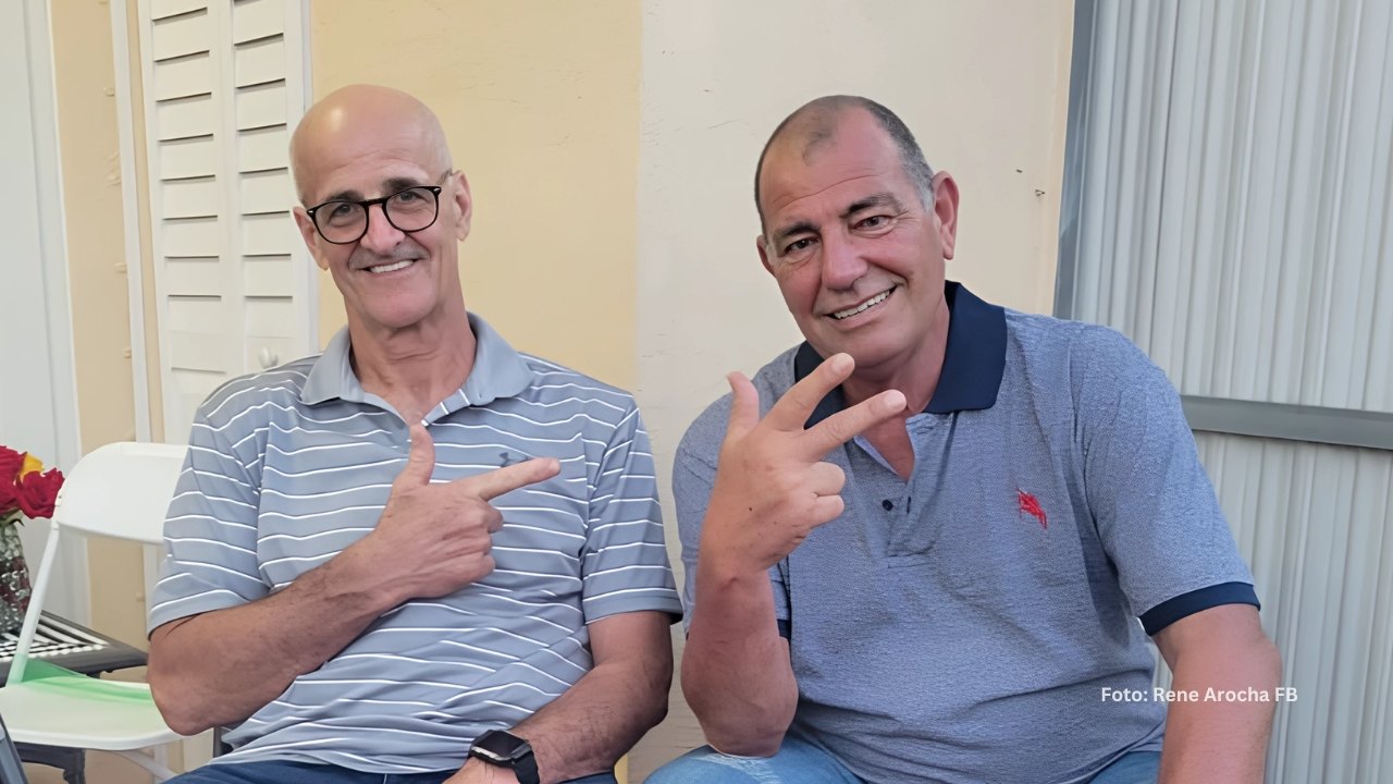 Historias que me contaron: El caballo de Ángel Leocadio Díaz Ángel Leocadio Díaz junto a Rene Arocha
