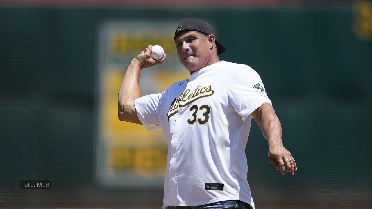 Ariel Prieto: “Yo tuve el honor de compartir clubhouse con McGwire, Canseco y Rickey Henderson” Ariel Prieto jugó con José Canseco