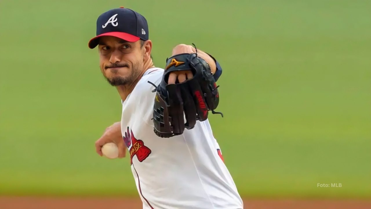 Charlie Morton con el equipo de Atlanta Braves