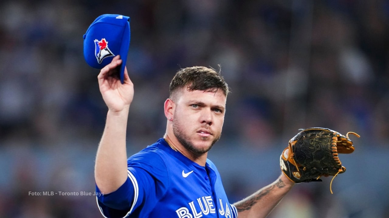 "Toronto a Playoff" Yariel Rodríguez anuncia metas MLB 2025 (+VIDEO) Yariel Rodríguez con Toronto Blue Jays