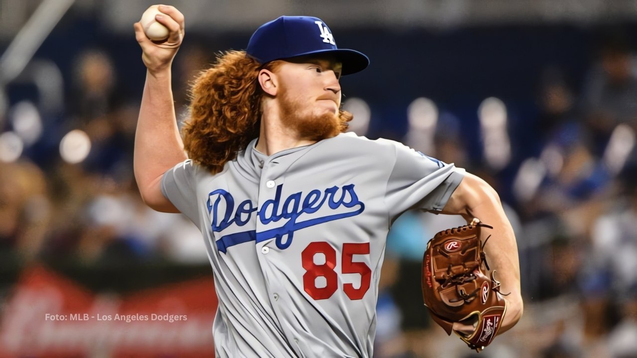 Dodgers evitan Arbitraje Salarial con 6 Jugadores por 22 millones Dustin May lanzando con Los Angeles Dodgeres
