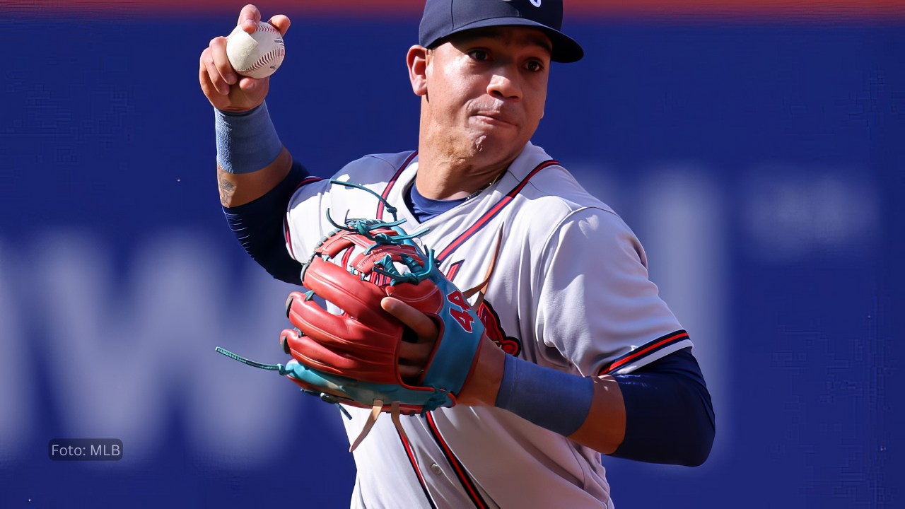 Venezolano Ehire Adrianza firma contrato en MLB con Minnesota Twins Ehire Adrianza con uniforme de Atlanta Braves