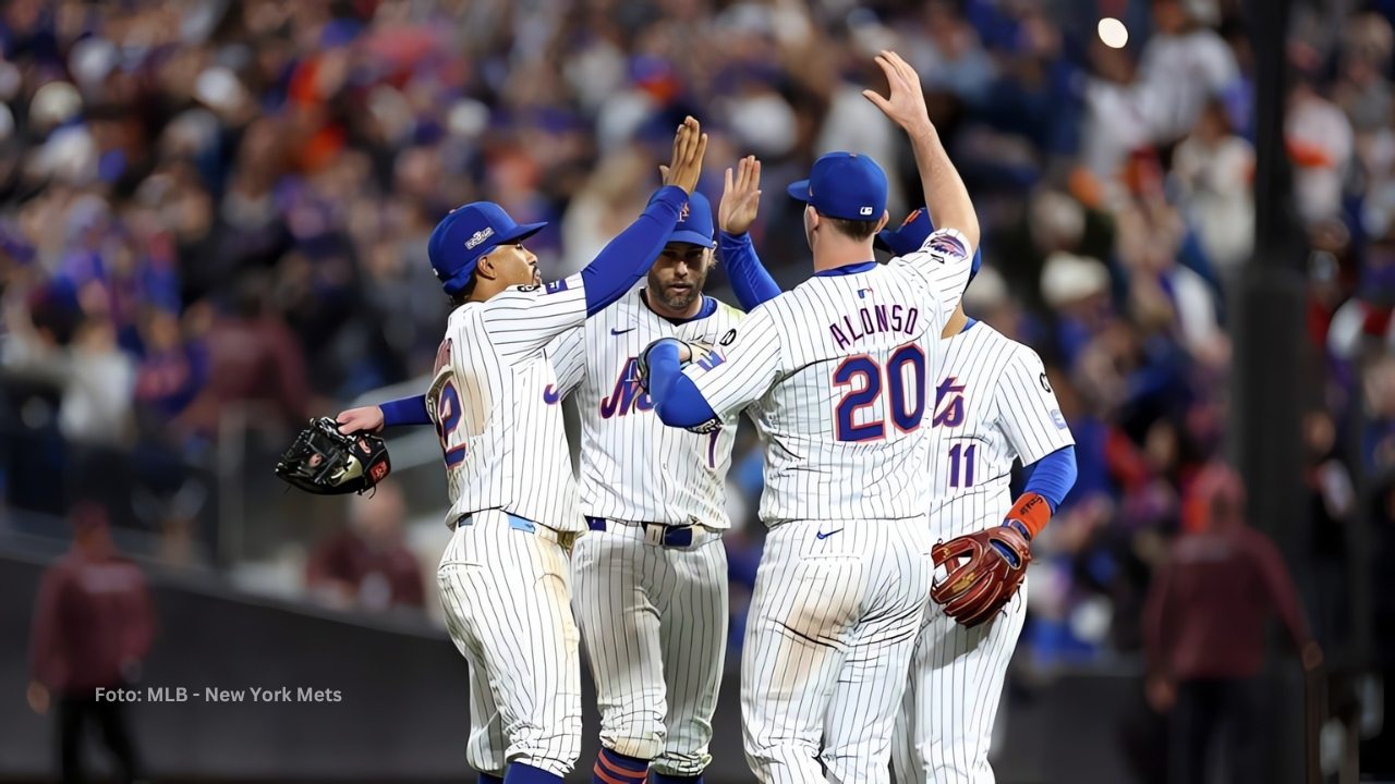 New York Mets ganarán la División Este de la Liga Nacional, asegura experto MLB Jugadores de New York Mets se reunen tras triunfo