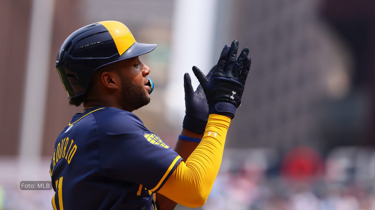 Jackson Chourio proyecta casi 30 jonrones con Milwaukee en MLB 2025 Jackson Chourio con Milwaukee Brewers