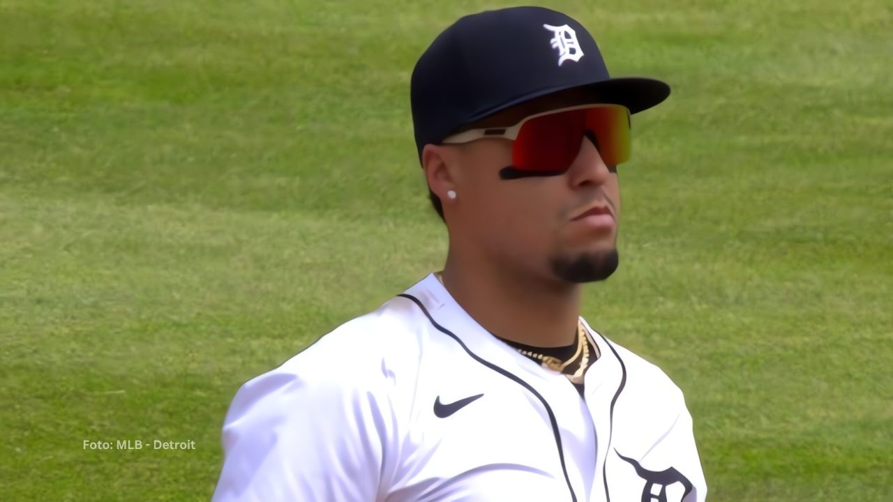 Proyecciones de Javier Báez con Detroit Tigers para MLB 2025 Javier Báez en un juego con Detroit Tigers