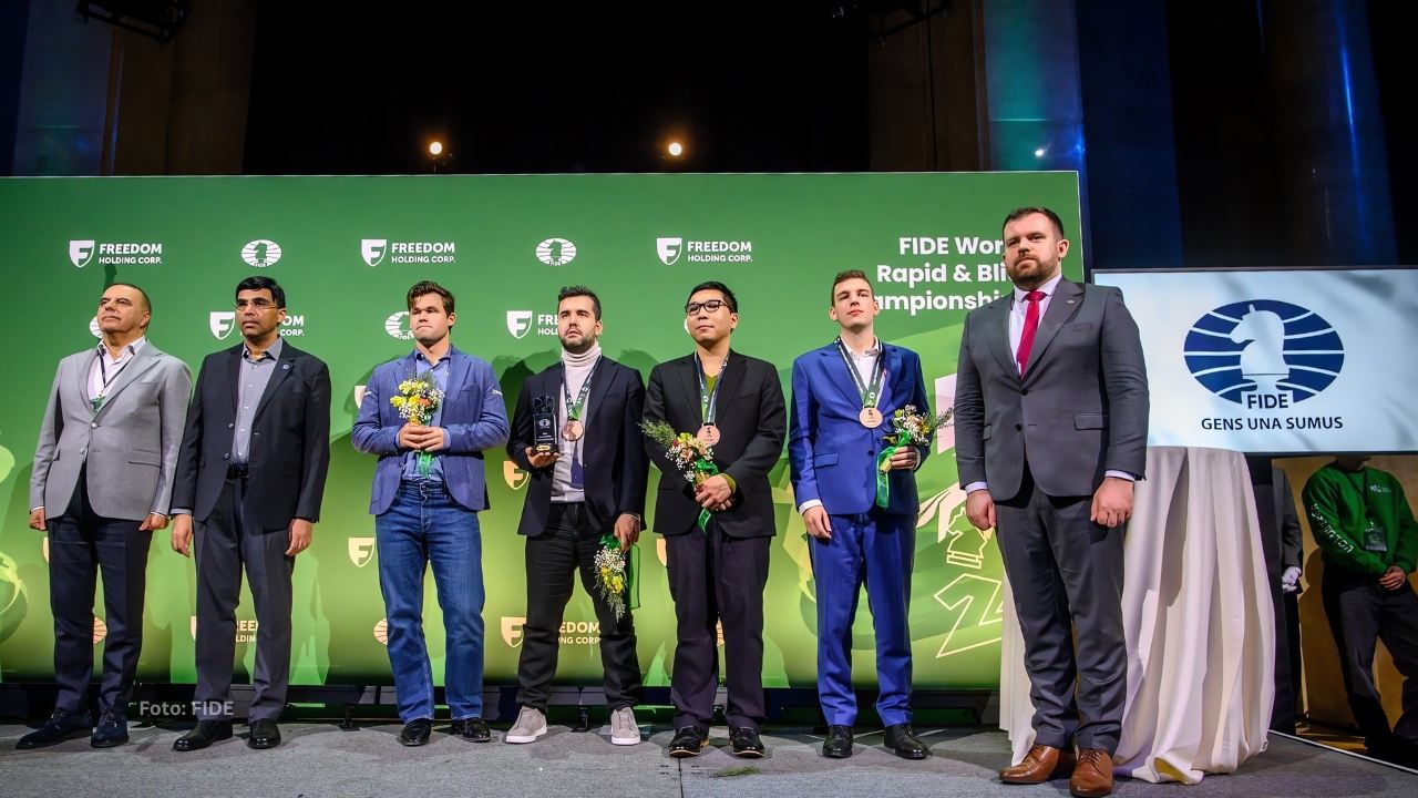 Magnus Carlsen y Nepomniachtchi hacen historia al compartir título mundial de ajedrez Los mejores participantes del Mundial de Ajedrez 2024
