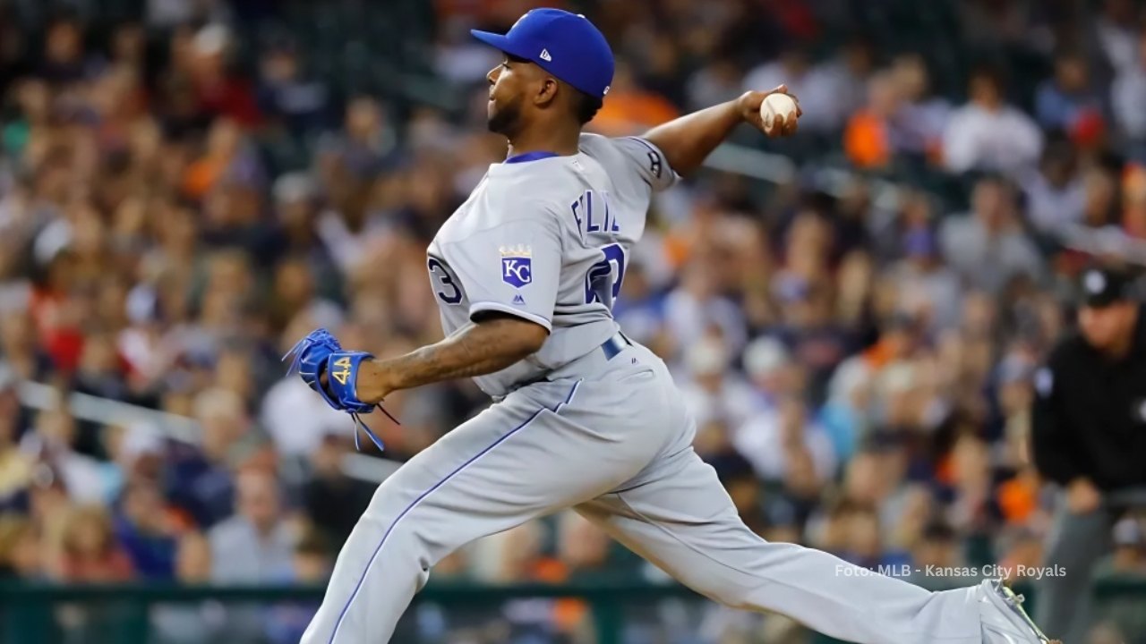 Seattle Mariners firma lanzador dominicano Neftalí Feliz para MLB 2025 Neftalí Feliz lanzando con Kansas City Royals. Seattle Mariners.