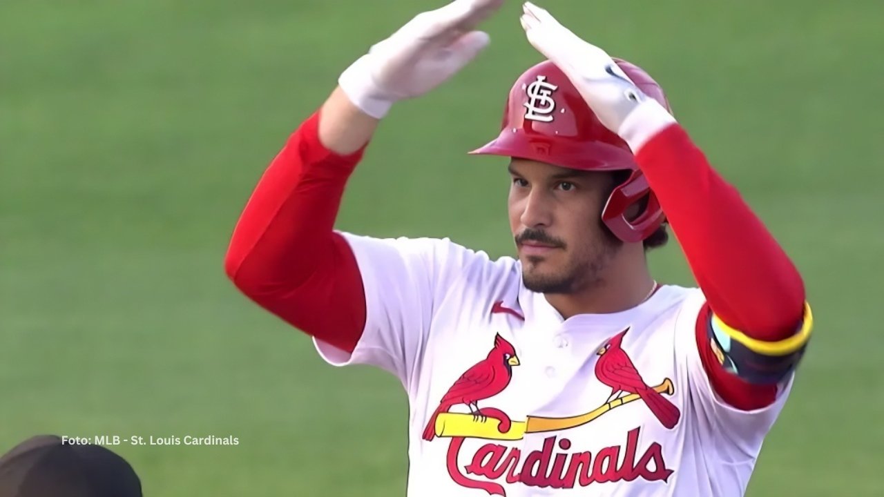 Se filtra motivo de rechazo de Nolan Arenado a Houston Astros Nolan Arenado haciendo gestos tras doble con St. Louis Cardinals