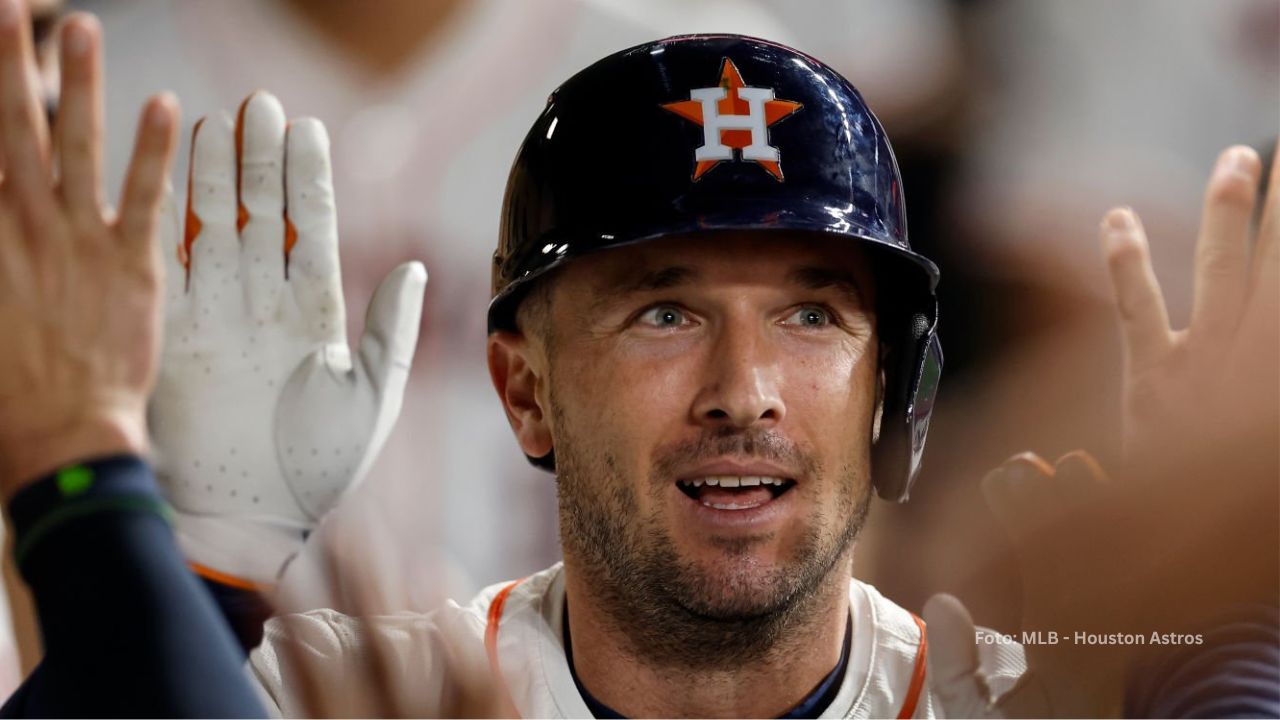 Jose Altuve entrena nueva posición en Houston Alex Bregman con las puertas abiertas para regresar a su antiguo equipo en 2025, de acuerdo a Joe Espada.