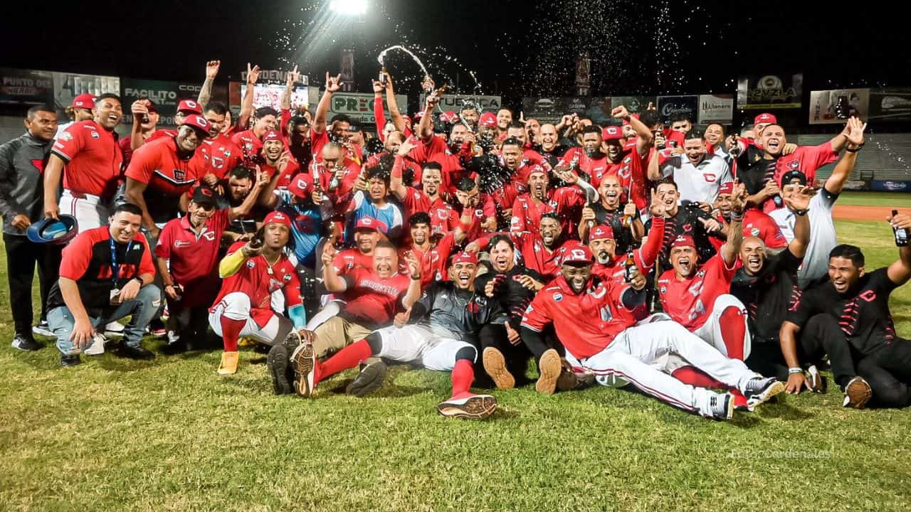 Cardenales a la Final, Bravos derrota y condena a Magallanes, Resumen Round Robin LVBP 2024-25 Cardenales de Lara ganó por paliza a Tigres y clasificó a la Gran Final de la LVBP 2025.