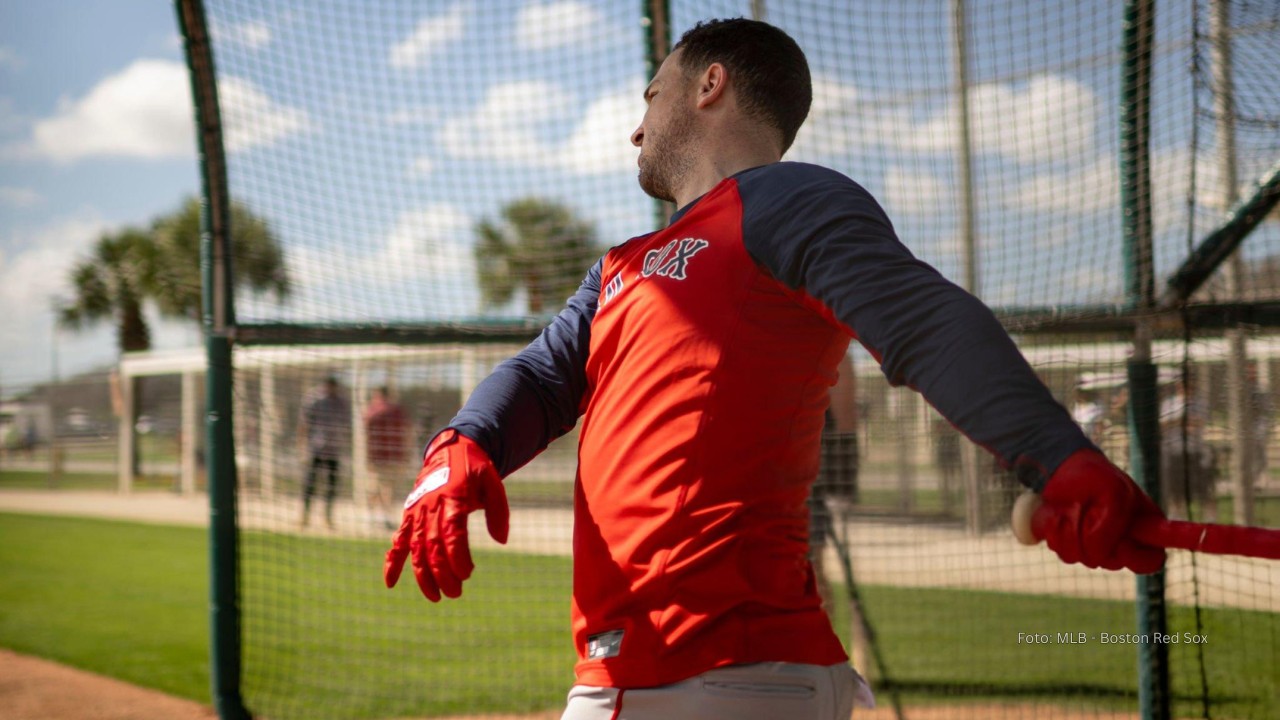 Alex Cora y Boston ofrecen importante anuncio para Opening Day Alex Bregman Boston Red Sox