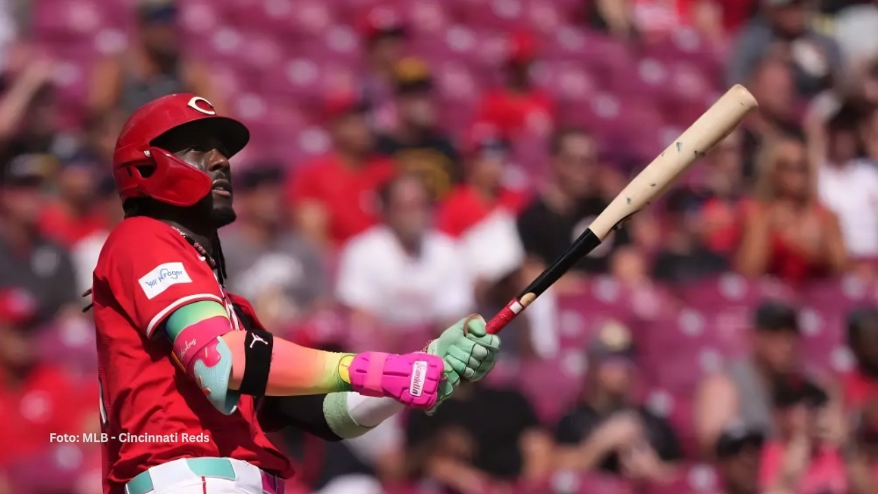 Elly De La Cruz se reporta a Spring Training con Cincinnati Elly De La Cruz bateando con Cincinnati Reds