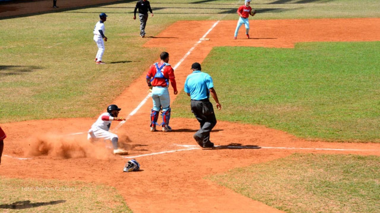 Granma descalificado tras escándalo en beisbol cubano Granma resulta descalificado tras escándalo en beisbol cubano