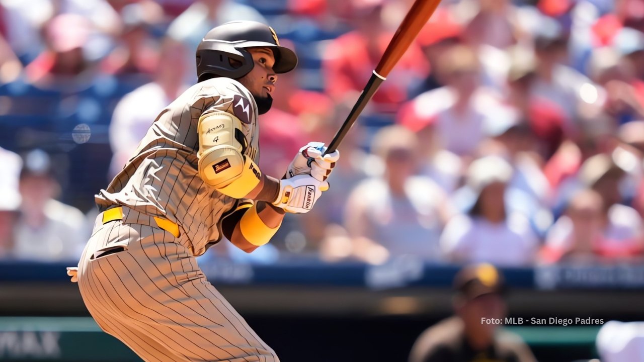 Así le va a Luis Arráez en Spring Training 2025 Luis Arráez bateando con San Diego Padres