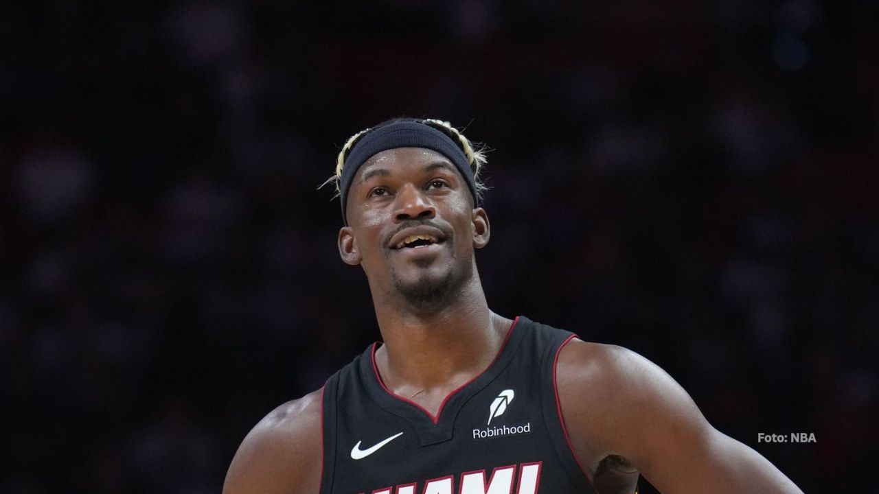 Golden State y Jimmy Butler firman multimillonaria extensión Miami Heat y Golden State Warriors protagonizaron el cambio de la jornada en la fecha límite de traspasos.