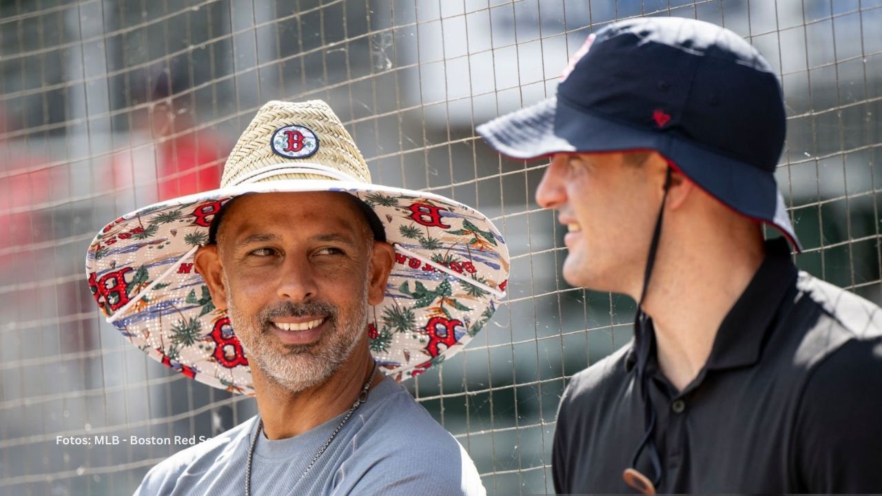 Alex Cora habla sobre objetivos y prospectos de Boston en 2025 Alex Cora declaró a los medios de comunicación en el inicio de actividades de Boston Red Sox en Spring Training.