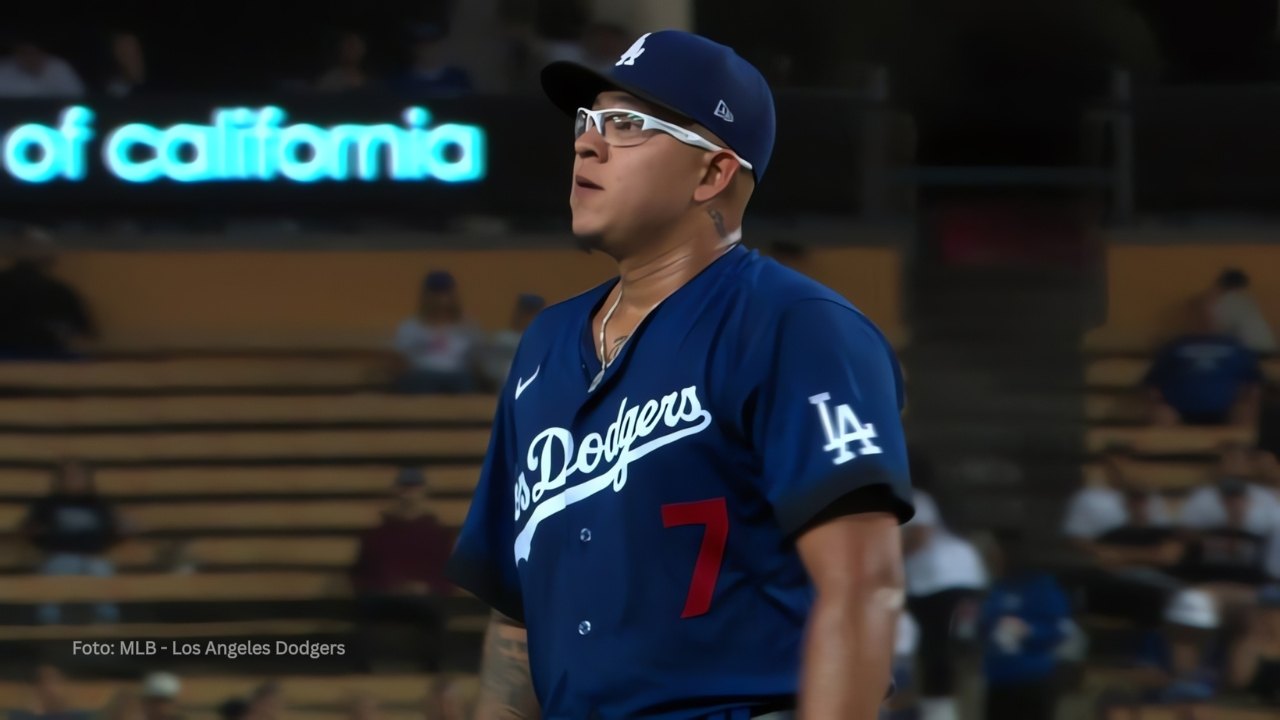Así quedaría rotación de San Diego Padres si firman a Julio Urías Julio Urias en un juego con Los Angeles Dodgers