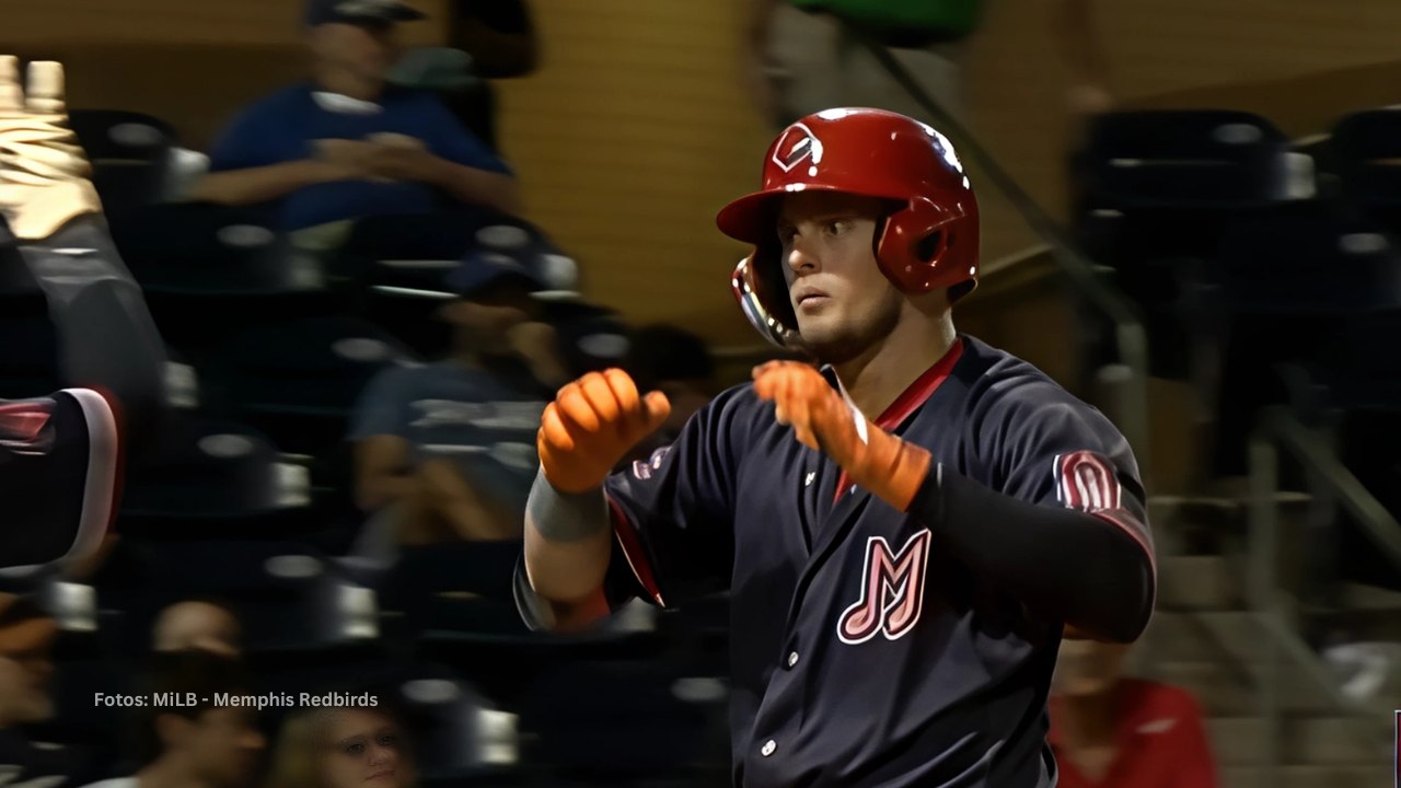 Cesar Prieto celebrando un cuadrangular