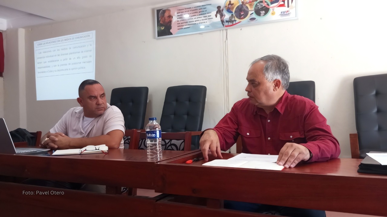 Comisionado anuncia bajas y reglamento para III Liga Elite del beisbol cubano Directiva del beisbol cubano