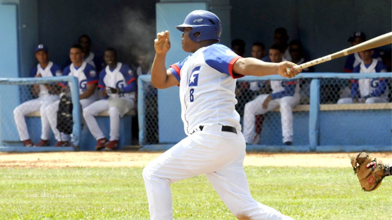 Yordanis Samón viva una reedición de sus comienzos en la pelota de la isla