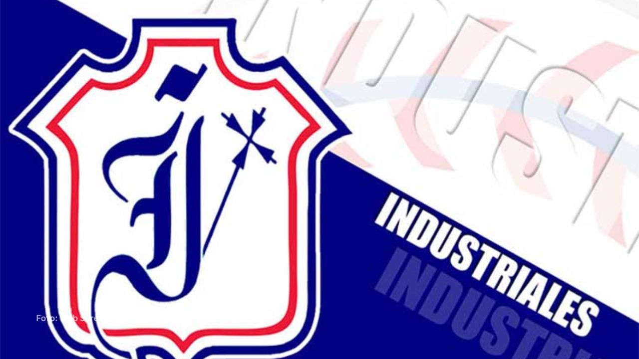 Exindustrialista Luis García: El alcoholismo y el beisbol cubano Logo de Industriales en el beisbol cubano
