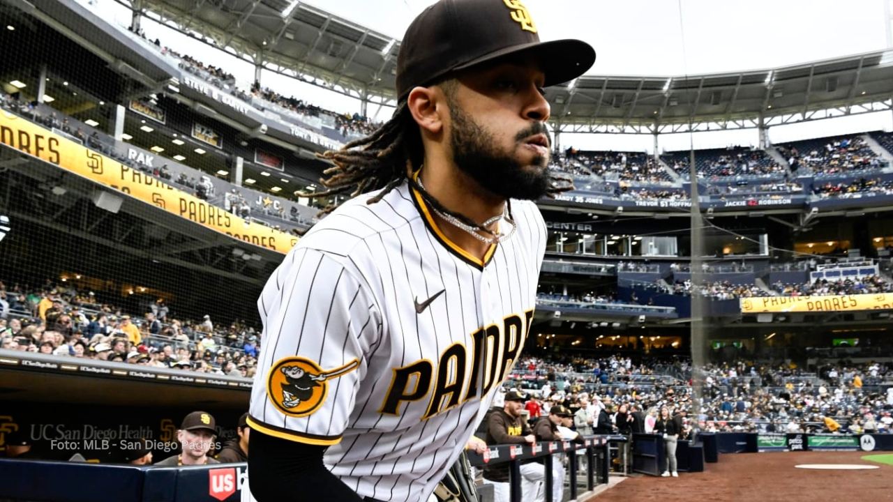 San Diego establece record en MLB tras 56 años Fernando Tatis Jr. entrando al terreno de juego