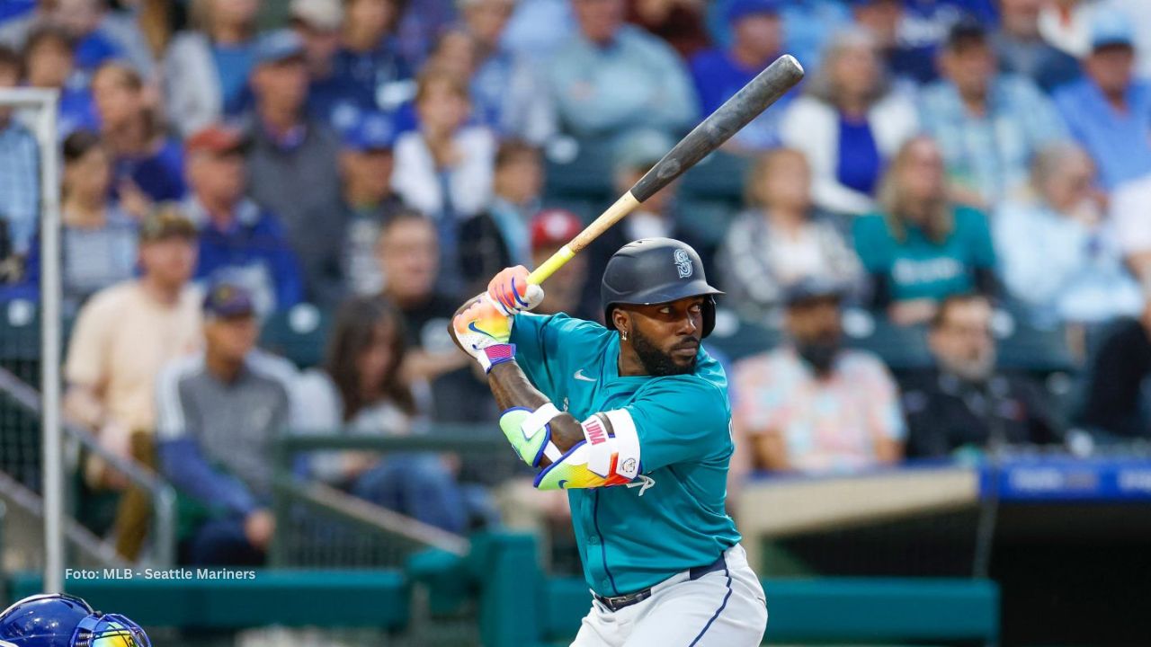 Jorge Soler jonronea a Colorado, Vargas brilla con Chicago. Resumen Cubano MLB Randy Arozarena con Seattle Mariners. Resumen Cubano MLB