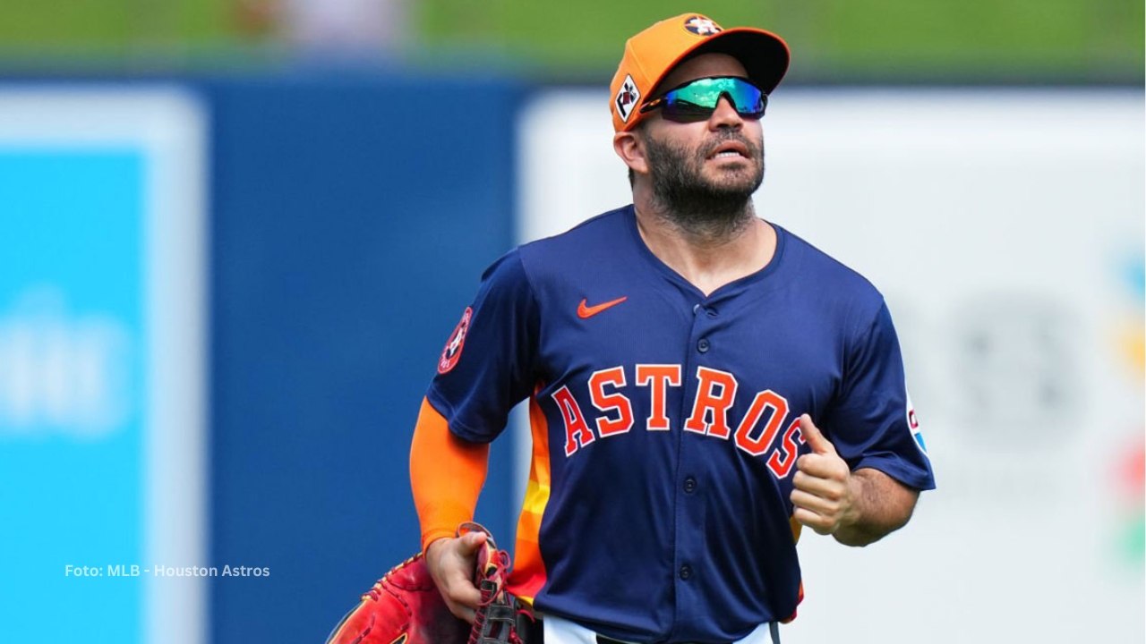 Ronald Acuña Jr. revela lineup histórico de venezolanos en MLB Jose Altuve cubriendo los jardines con Houston Astros
