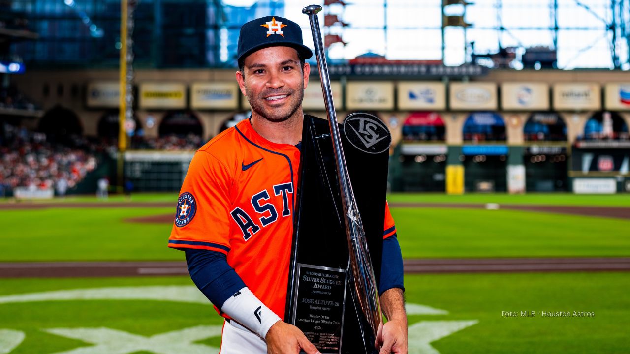 Jose Altuve con Bate de Plata en Houston