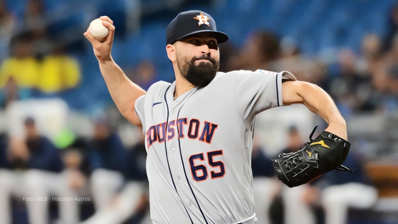 Jose Urquidy lanzando con Houston Astros
