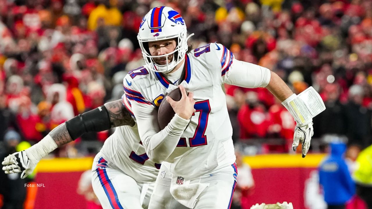 Josh Allen extiende contrato por 330 millones con Buffalo en NFL El quarterback Josh Allen con Buffalo Bills