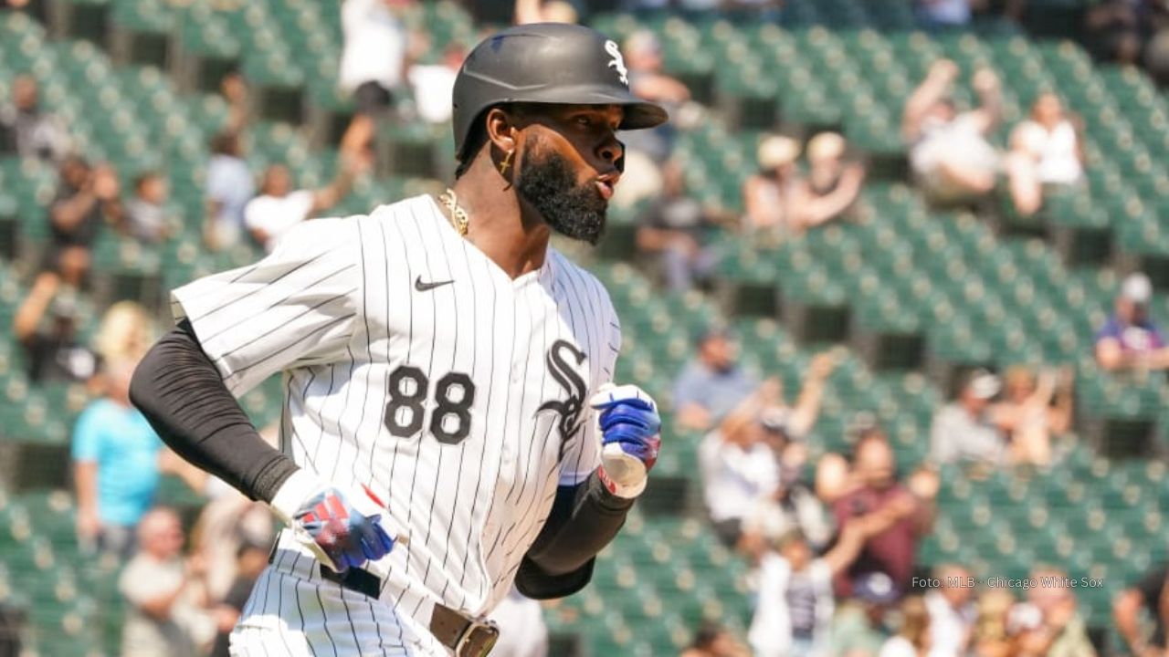 Luis Robert Jr con uniforme de Chicago White Sox