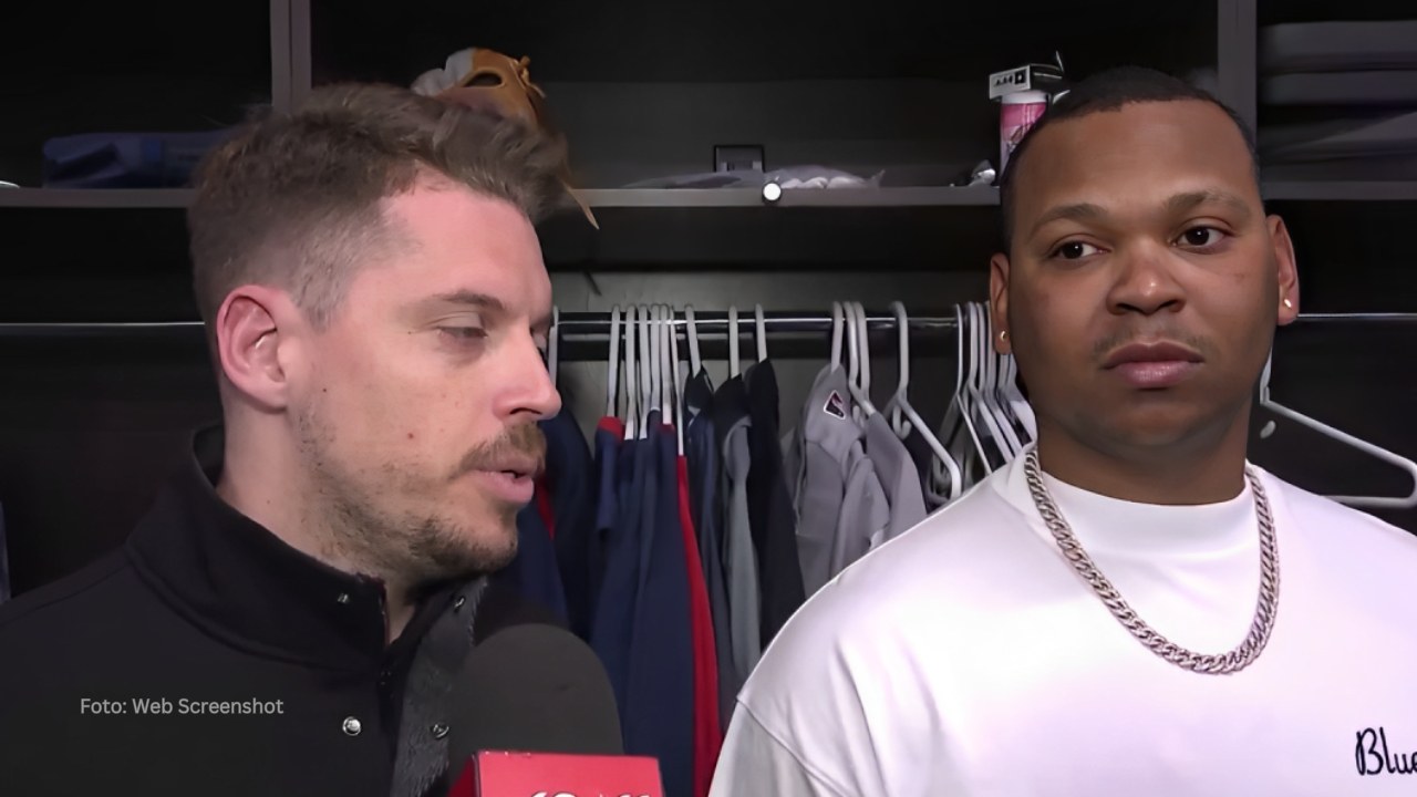 Rafael Devers en una entrevista post juego de Boston Red Sox