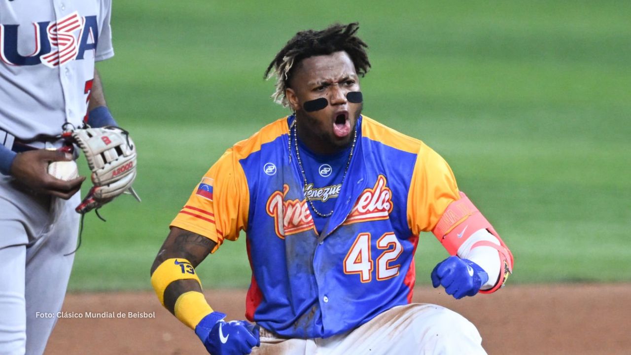 Ronald Acuña Jr revela expectativas sobre Clásico Mundial 2026 Ronald Acuña Jr con el uniforme de Venezuela en el Clásico Mundial