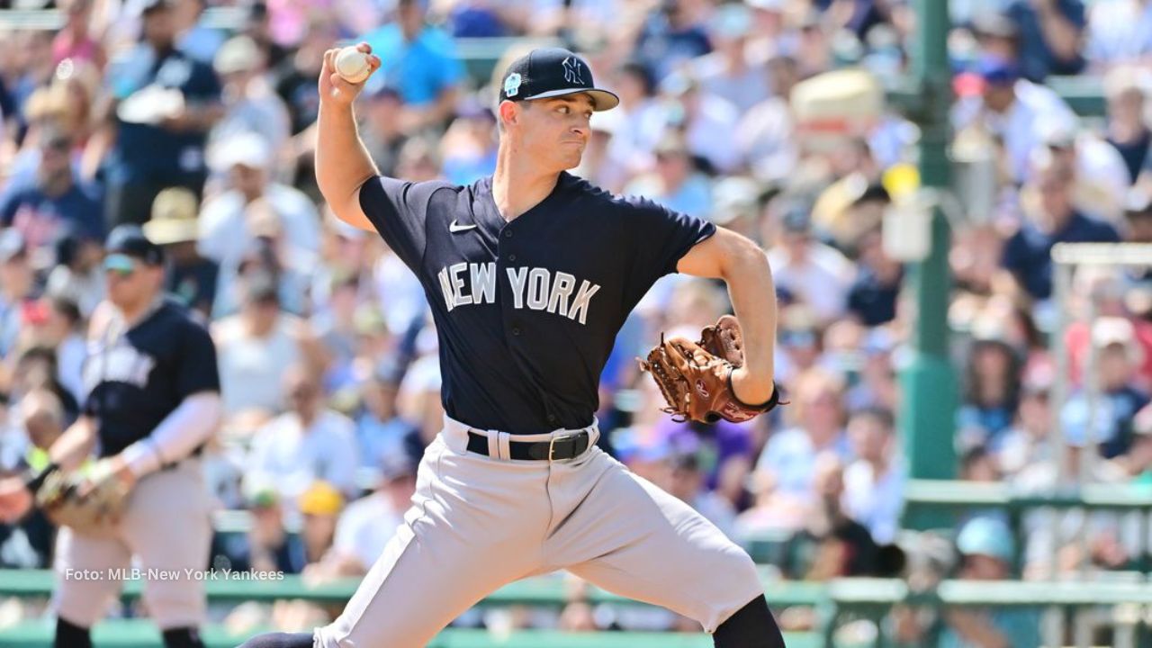 Yankees ajusta roster: 6 jugadores fuera de Spring Training Sean Boyle lanzando con Yankees
