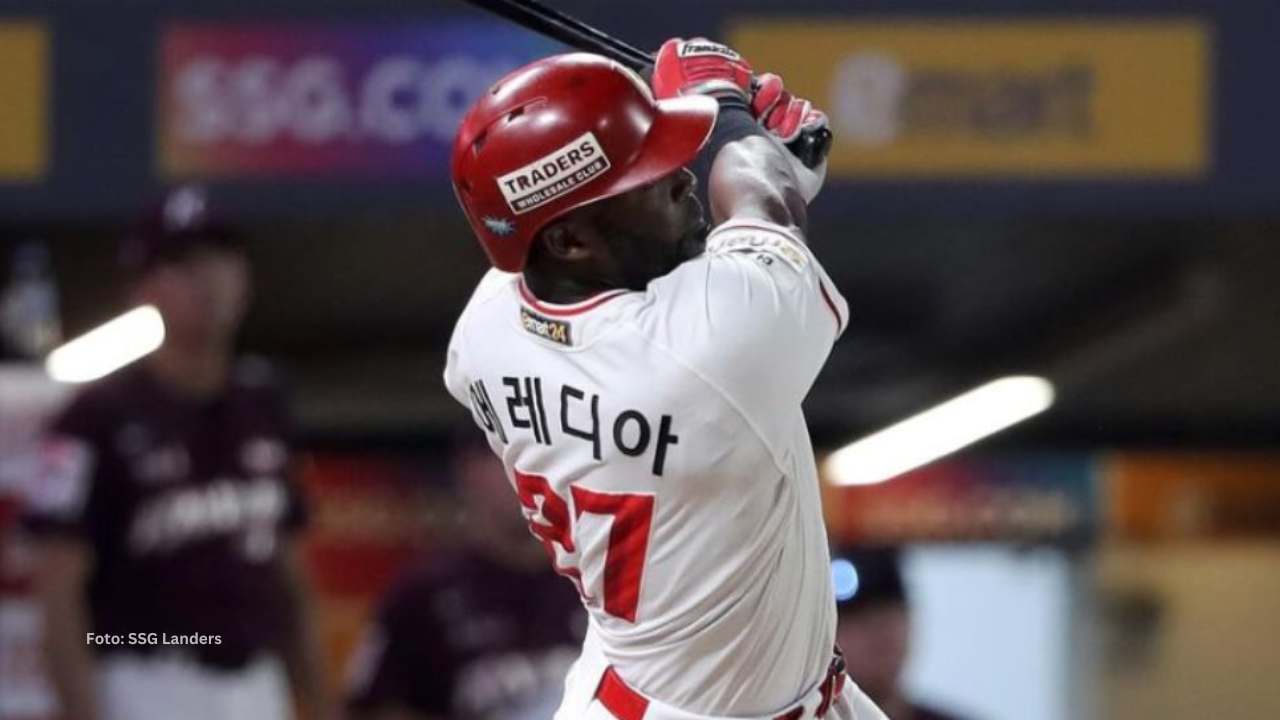 Múltiples premios para Guillermo Heredia en KBO Guillermo Heredia en la KBO