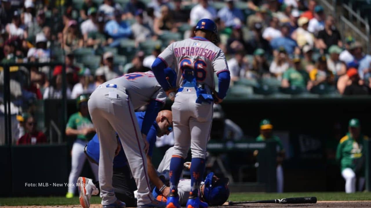 El dominicano Jose Siri se llevó un duro golpe que lo obligó a salir del choque de New York Mets.
