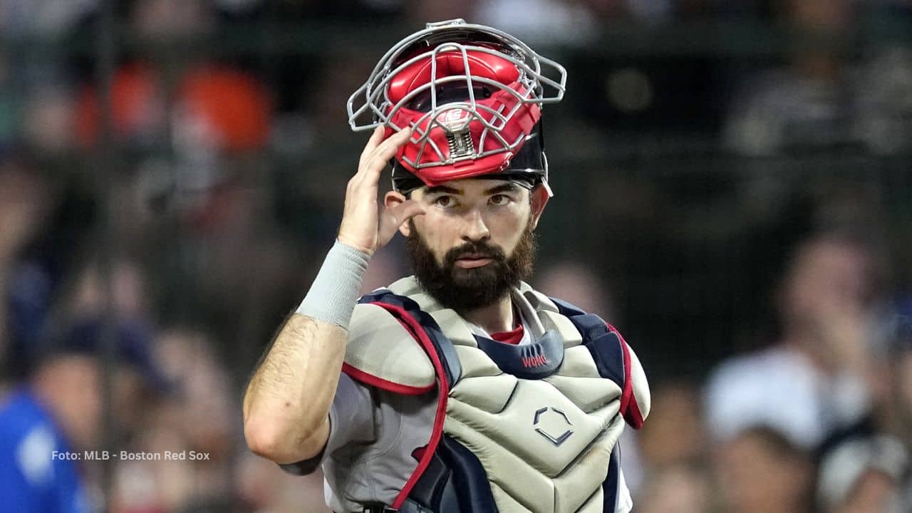 Boston Red Sox hace cuatro movimientos en su roster