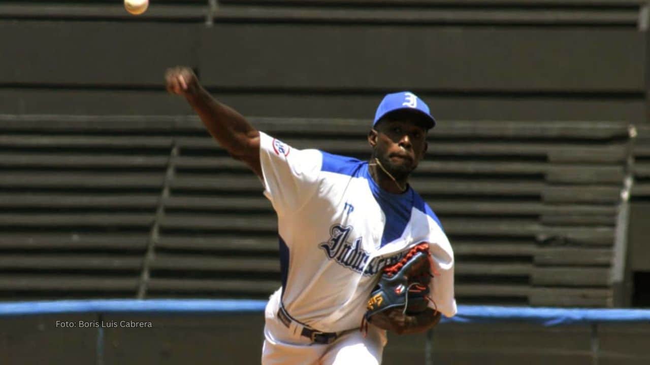 Ciego 1er clasificado, fiesta de jonrones de Las Tunas ante Granma. Resumen Liga Élite Beisbol Cubano