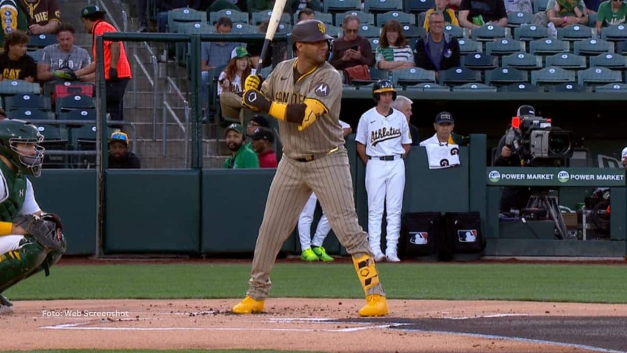 Doble de Yuli Gurriel San Diego Padres