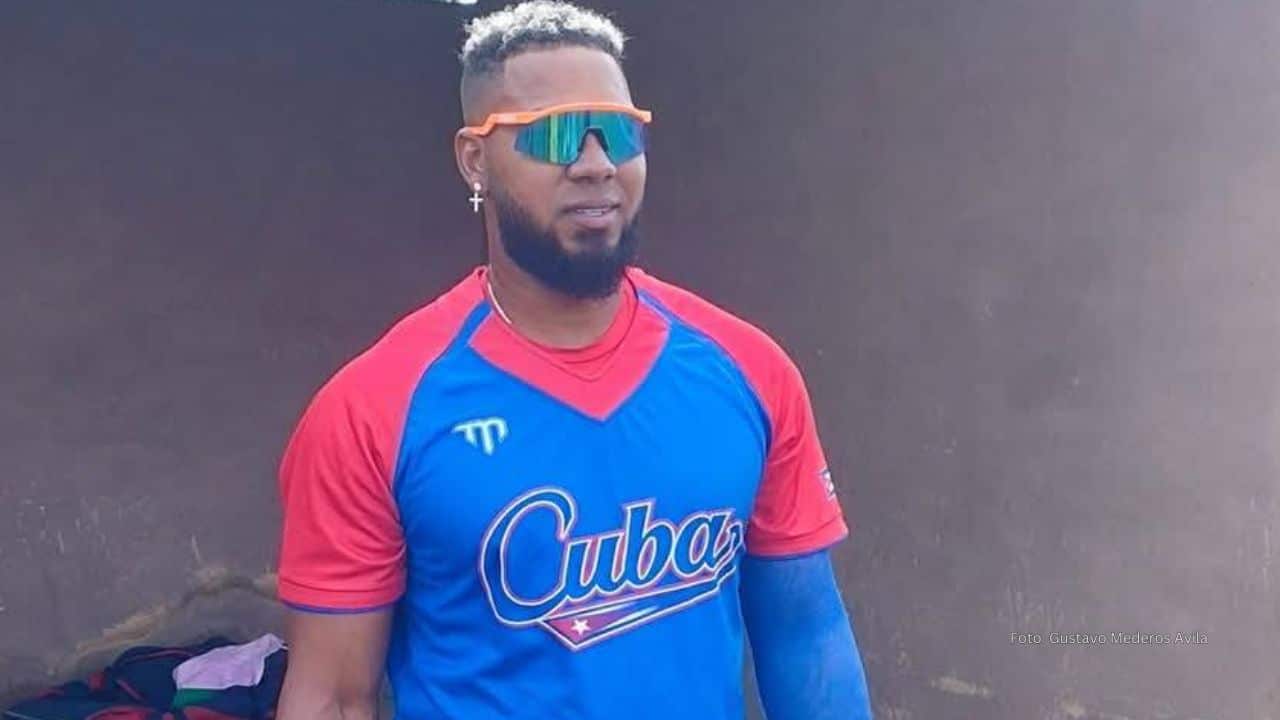 Erisbel Arruebarruena en beisbol cubano