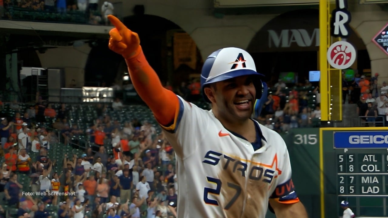 Jose Altuve celebrando un cuadrangular con Houston Astros