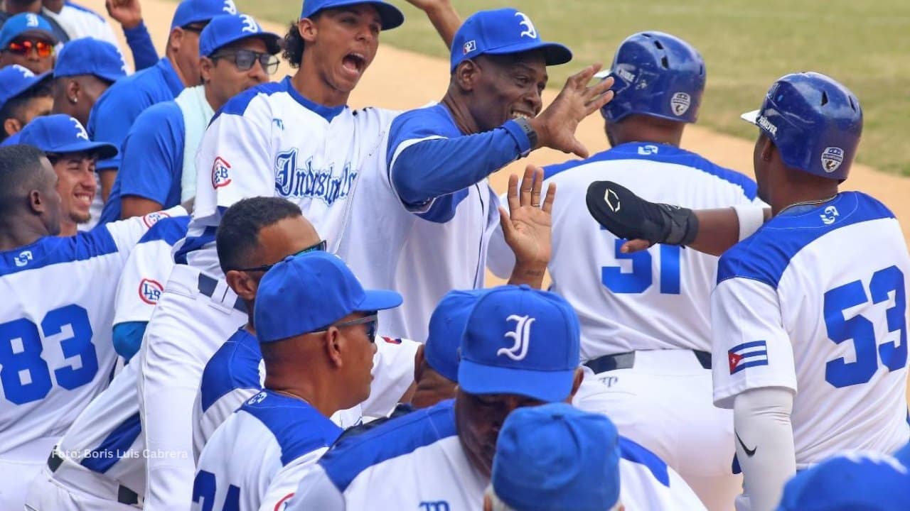 Jugadores de Industriales en la III Liga Elite
