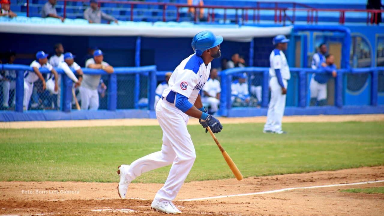 La defensa de Santiago de Cuba cometió cuatro errores y continúa siendo una de las peores del torneo.