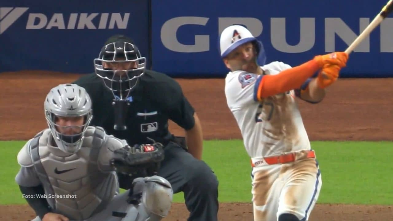 Jose Altuve conectó dos imparables en la jornada del lunes, incluyendo un jonrón y tres carreras remolcadas.