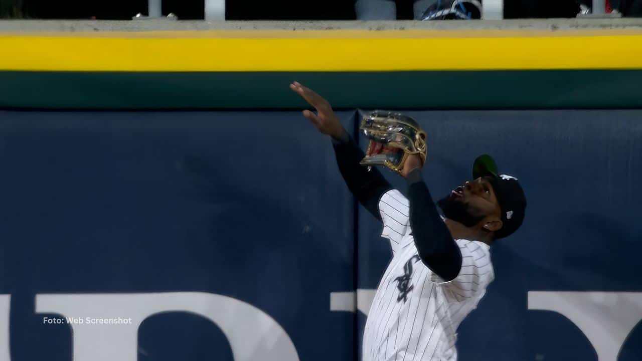 Luis Robert Jr jugada defensiva