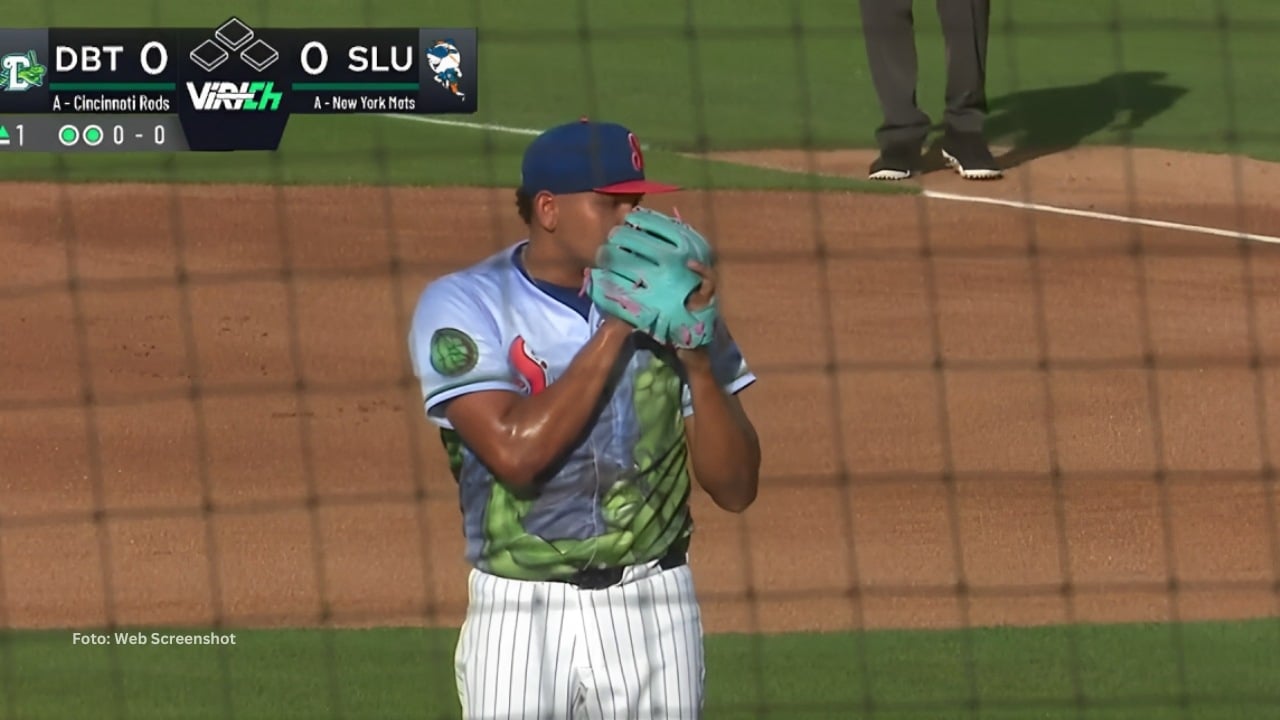 Prospecto venezolano de New York Mets, Raimon Gómez lanzando