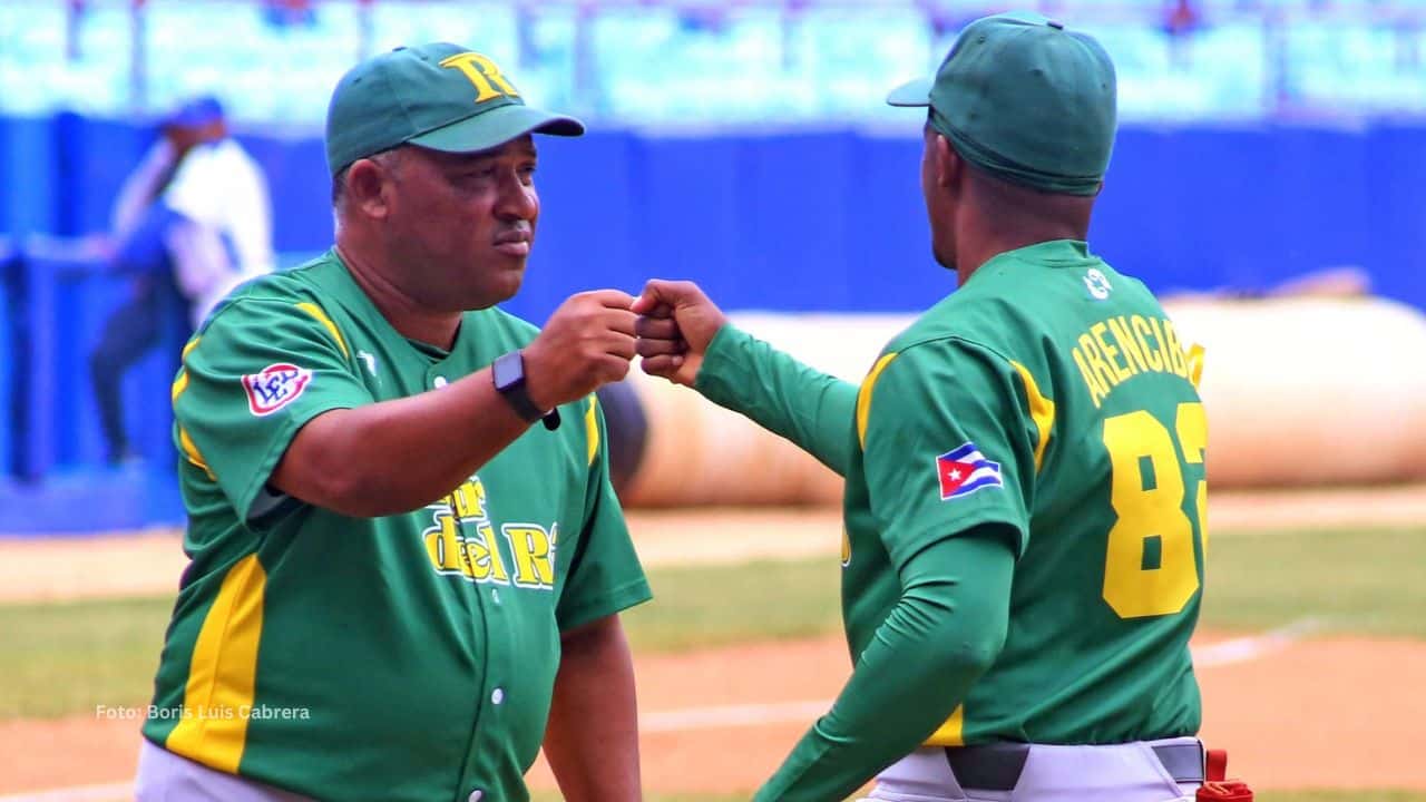 Yoel Yanqui sonó dos jonrones y es líder absoluto en el la III Liga Élite del beisbol cubano.
