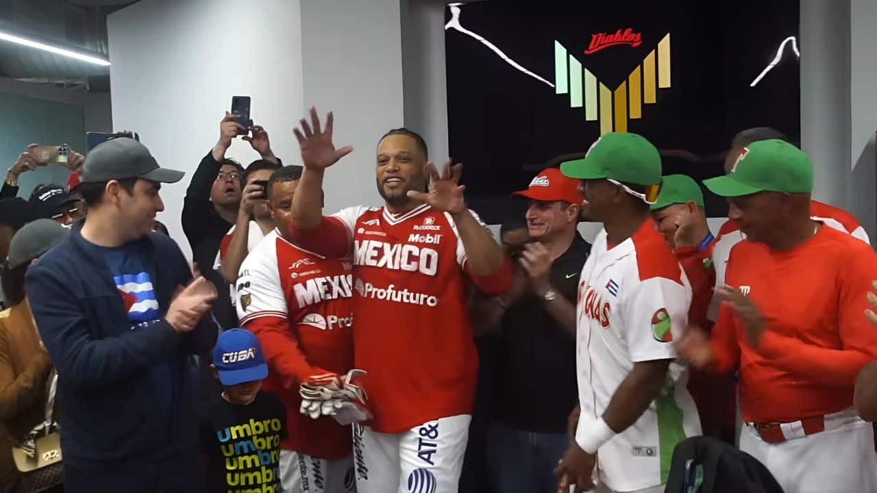 El dominicano Robinson Cano fue el mejor bateador de la final